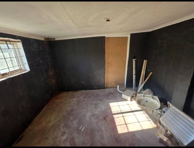 2 BEDROOM PROPERTY TO RENT IN WAVECREST